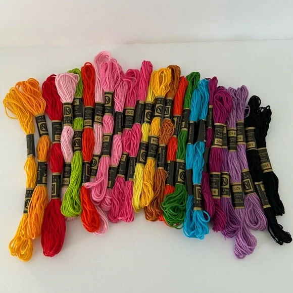 🦋 5/$25 - Assorted Janlynn Multicolor Embroidery Floss Bundle - Picture 5 of 10